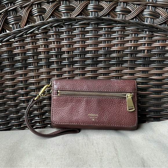 Fossil Brown Wallet - Picture 2 of 10